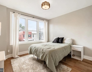 1825 Providence Street Ne - Photo Thumbnail 4