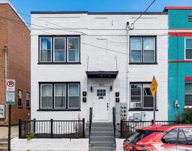 1825 Providence Street Ne - Photo Thumbnail 1