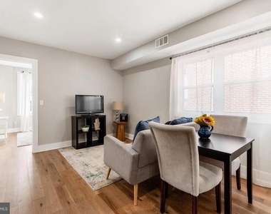 1825 Providence Street Ne - Photo Thumbnail 6