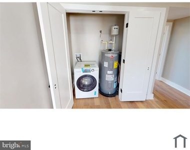 1825 Providence Street Ne - Photo Thumbnail 5