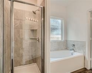 700 Mallow Rd - Photo Thumbnail 19