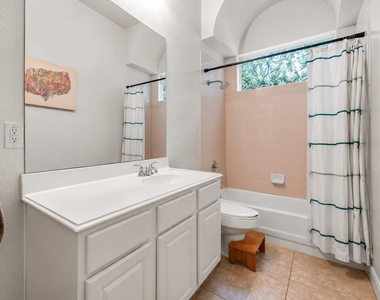 12113 Portobella Dr - Photo Thumbnail 33
