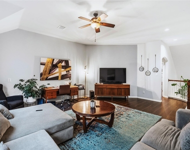 12113 Portobella Dr - Photo Thumbnail 21