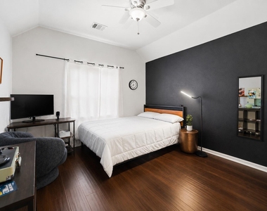 12113 Portobella Dr - Photo Thumbnail 35