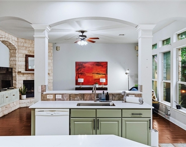 12113 Portobella Dr - Photo Thumbnail 14