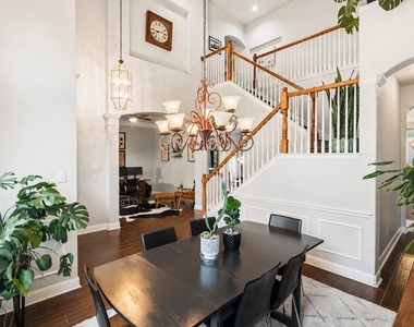 12113 Portobella Dr - Photo Thumbnail 9