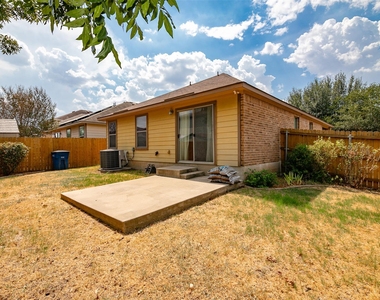 8801 Edmundsbury Dr - Photo Thumbnail 16