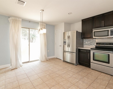 8801 Edmundsbury Dr - Photo Thumbnail 6