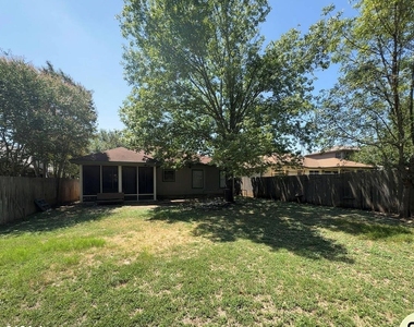 3126 Jazz St - Photo Thumbnail 11