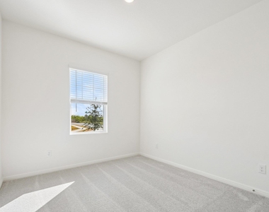 1305 Morris Loop - Photo Thumbnail 24