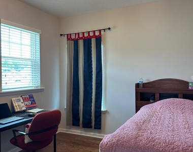 325 Heron Landing Road - Photo Thumbnail 5
