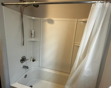 325 Heron Landing Road - Photo Thumbnail 8
