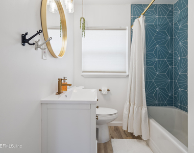 29 Solano Avenue - Photo Thumbnail 9