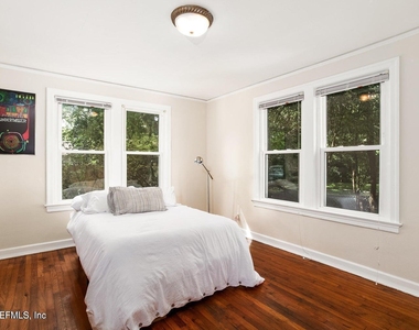 4808 Royal Avenue - Photo Thumbnail 7