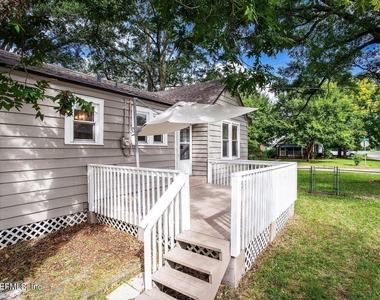 4808 Royal Avenue - Photo Thumbnail 11