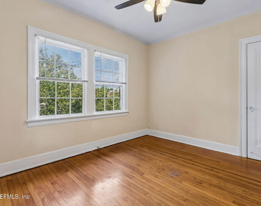 1504 Mcduff Avenue S - Photo Thumbnail 7