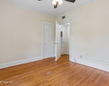 1504 Mcduff Avenue S - Photo Thumbnail 6