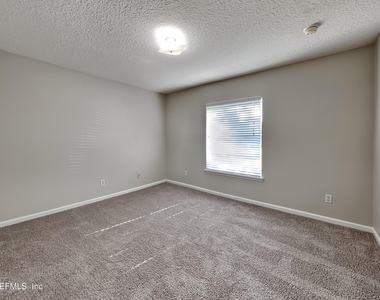 6240 Hawk View Road - Photo Thumbnail 12