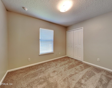 6240 Hawk View Road - Photo Thumbnail 11