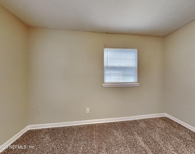 5226 Timawatha Avenue - Photo Thumbnail 9