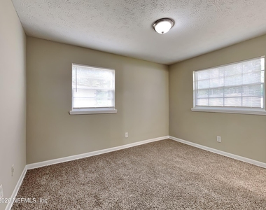 5226 Timawatha Avenue - Photo Thumbnail 7