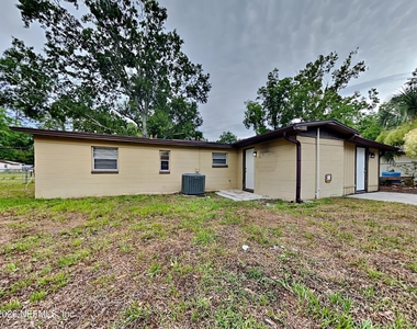 5226 Timawatha Avenue - Photo Thumbnail 15