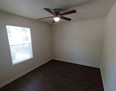 757 W 6th Street - Photo Thumbnail 17