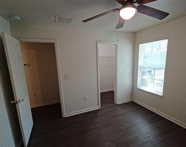 757 W 6th Street - Photo Thumbnail 23