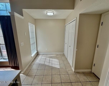 7755 Mystic Point Court E - Photo Thumbnail 8