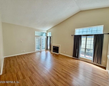 7755 Mystic Point Court E - Photo Thumbnail 4