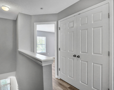 822 Black Cherry Drive S - Photo Thumbnail 18