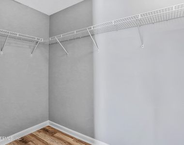 822 Black Cherry Drive S - Photo Thumbnail 12