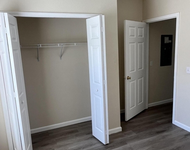 3640 Kirkpatrick Circle - Photo Thumbnail 11
