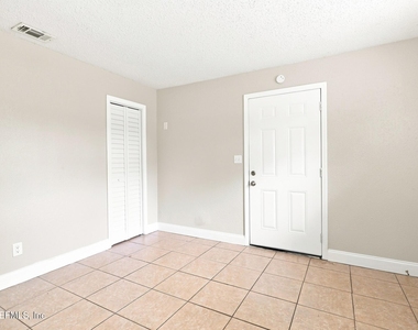 6813 Tinkerbell Lane - Photo Thumbnail 11