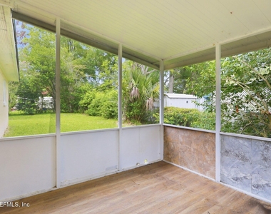 6813 Tinkerbell Lane - Photo Thumbnail 13