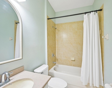 131 Cornwall Drive - Photo Thumbnail 12