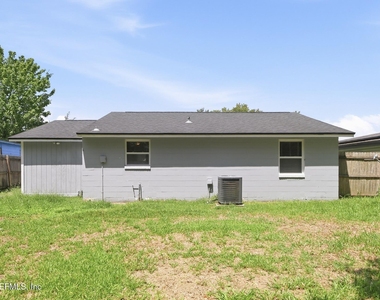 7719 Mccowan - Photo Thumbnail 14