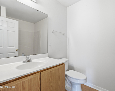 8451 Oak Crossing Drive W - Photo Thumbnail 19