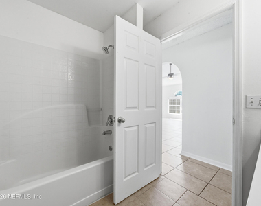 8451 Oak Crossing Drive W - Photo Thumbnail 20