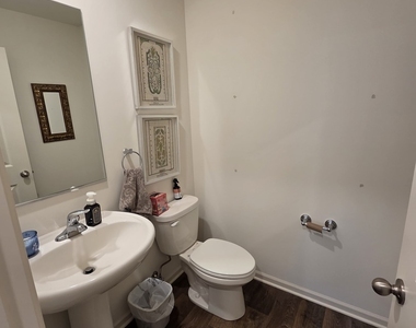 1801 Turtle Creek Drive - Photo Thumbnail 13