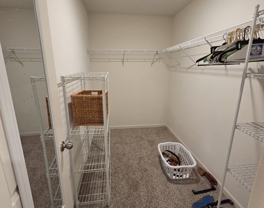 1801 Turtle Creek Drive - Photo Thumbnail 10