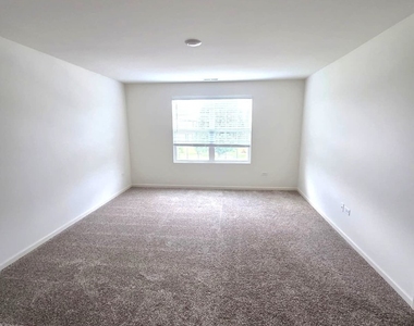 1801 Turtle Creek Drive - Photo Thumbnail 11