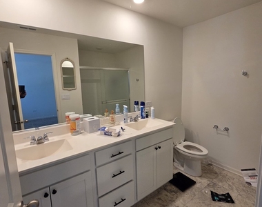 1801 Turtle Creek Drive - Photo Thumbnail 14