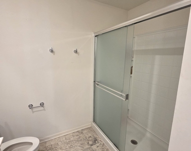 1801 Turtle Creek Drive - Photo Thumbnail 15