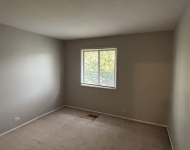 727 Whitesail Drive - Photo Thumbnail 9