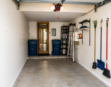 727 Whitesail Drive - Photo Thumbnail 3