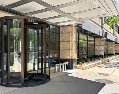 30 E Huron Street - Photo Thumbnail 1