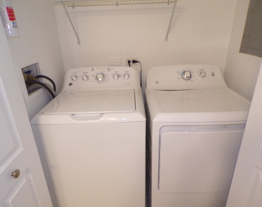 558 Nantucket Way - Photo Thumbnail 29