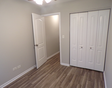 558 Nantucket Way - Photo Thumbnail 26