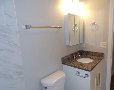 558 Nantucket Way - Photo Thumbnail 15